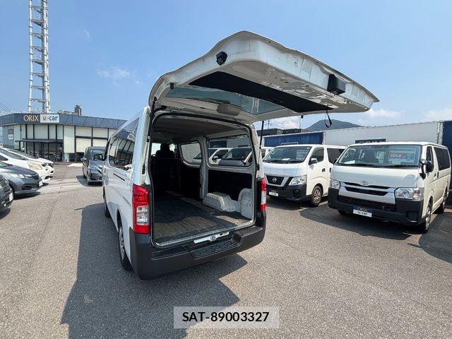 Nissan NV350 Caravan 2021-03 8666696-26