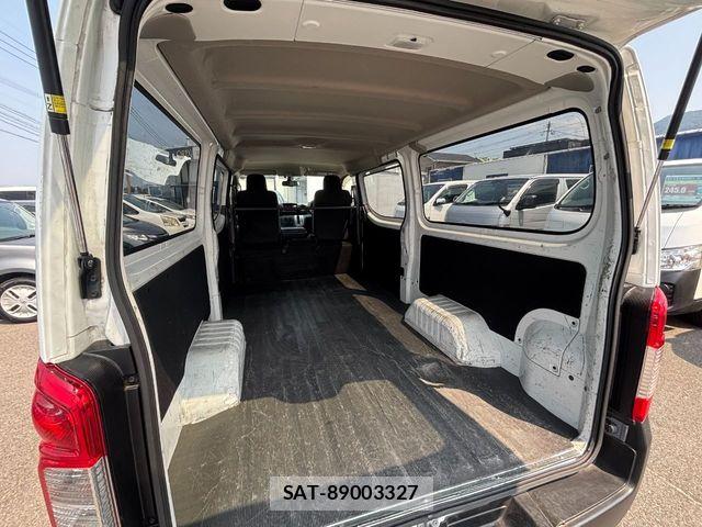 Nissan NV350 Caravan 2021-03 8666696-4