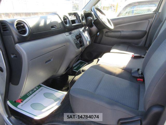Nissan NV350 Caravan 2017-05 770015-13