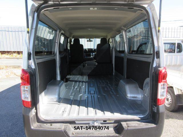 Nissan NV350 Caravan 2017-05 770015-16
