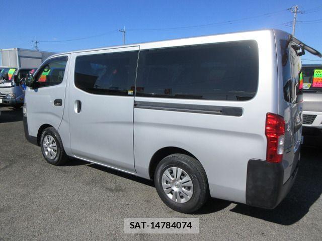 Nissan NV350 Caravan 2017-05 770015-8