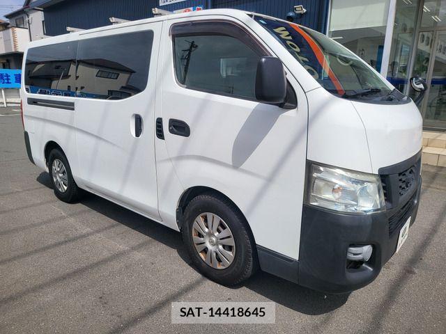 Nissan NV350 Caravan 2015-07 1078770-0
