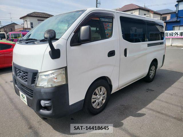 Nissan NV350 Caravan 2015-07 1078770-10