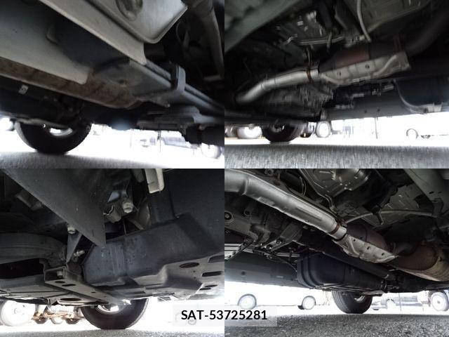 Nissan NV350 Caravan 2021-01 4328657-12