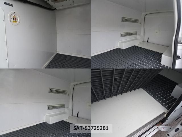 Nissan NV350 Caravan 2021-01 4328657-7