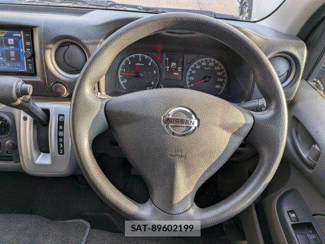Nissan NV350 Caravan 2020-11 5874760-9