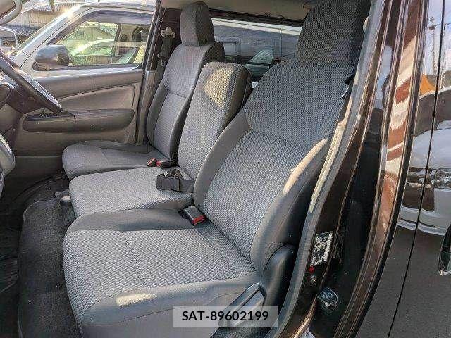 Nissan NV350 Caravan 2020-11 5874760-28