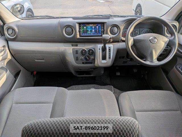 Nissan NV350 Caravan 2020-11 5874760-2