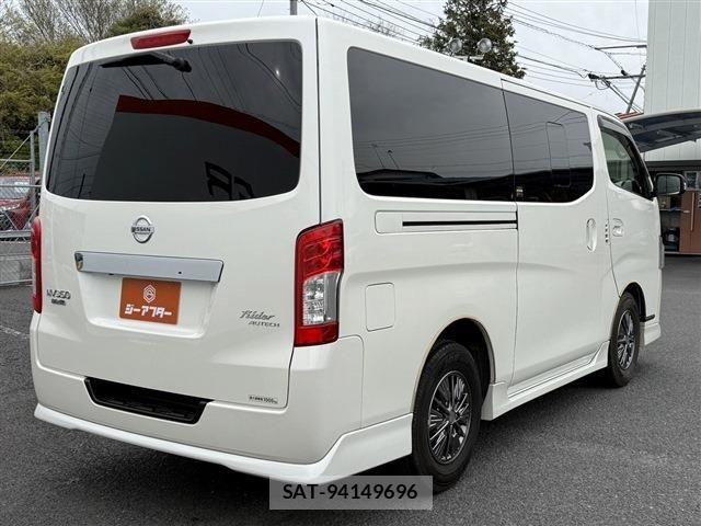 Nissan NV350 Caravan 2018-04 6218046-20