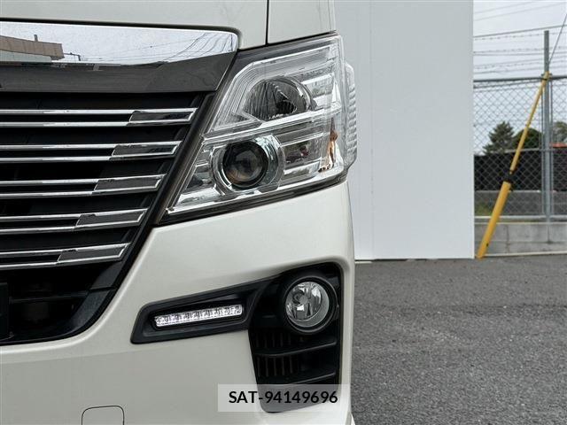 Nissan NV350 Caravan 2018-04 6218046-24