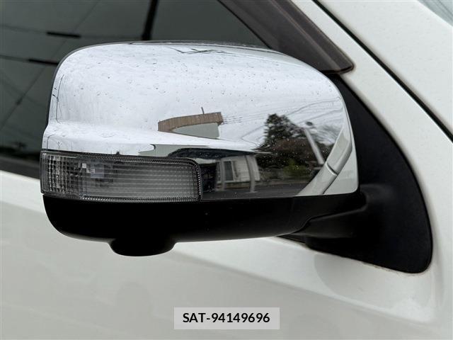 Nissan NV350 Caravan 2018-04 6218046-27