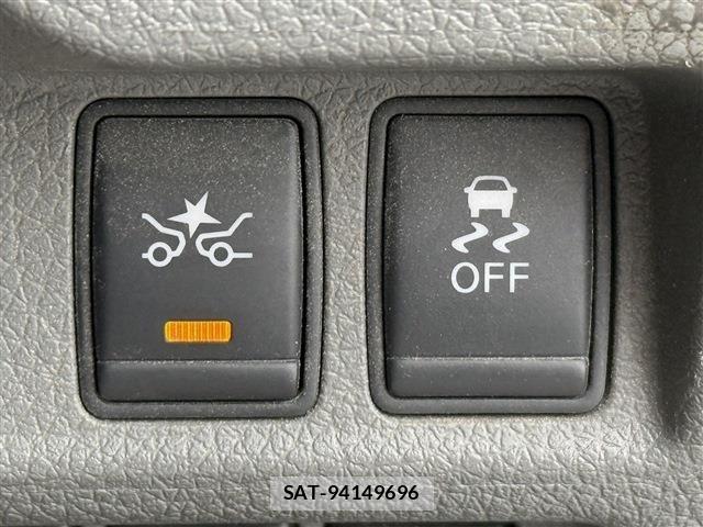 Nissan NV350 Caravan 2018-04 6218046-3