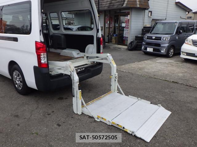 Nissan NV350 Caravan 2016-03 6218045-7