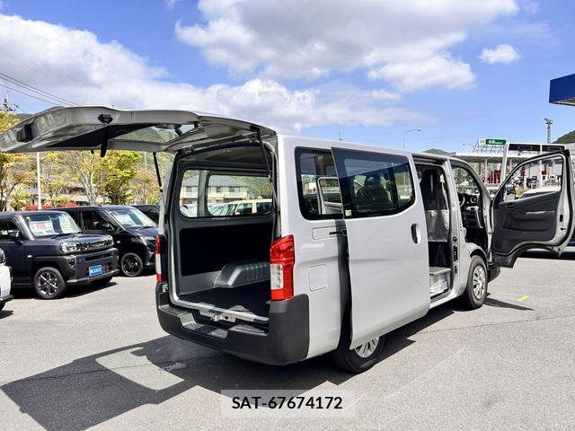 Nissan NV350 Caravan 2019-02 6501617-17