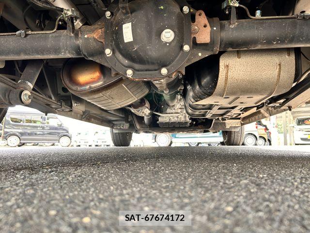 Nissan NV350 Caravan 2019-02 6501617-23