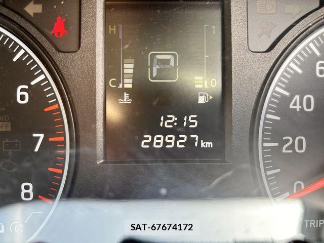 Nissan NV350 Caravan 2019-02 6501617-3