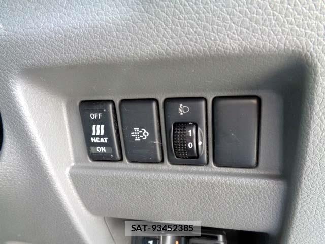 Nissan NV350 Caravan 2021-03 6501607-10
