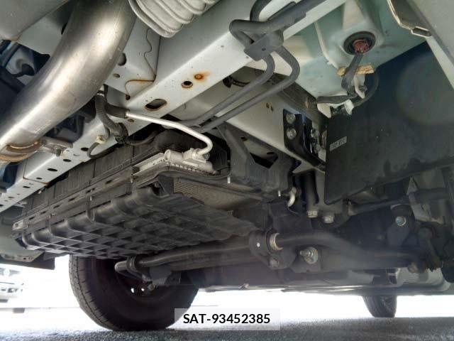 Nissan NV350 Caravan 2021-03 6501607-16
