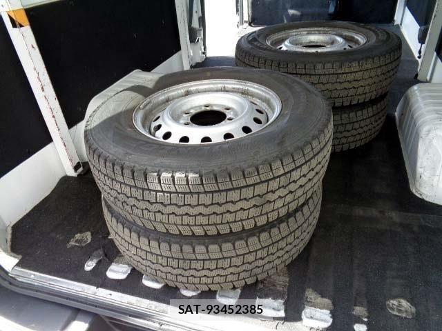 Nissan NV350 Caravan 2021-03 6501607-21