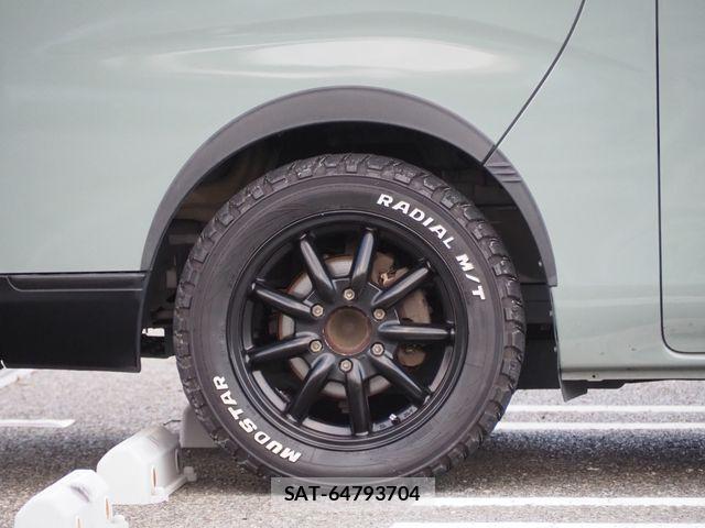 Nissan NV350 Caravan 2019-03 6910733-9
