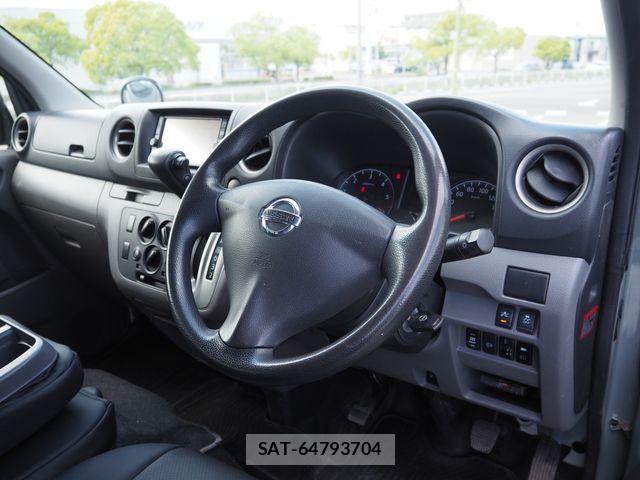 Nissan NV350 Caravan 2019-03 6910733-1