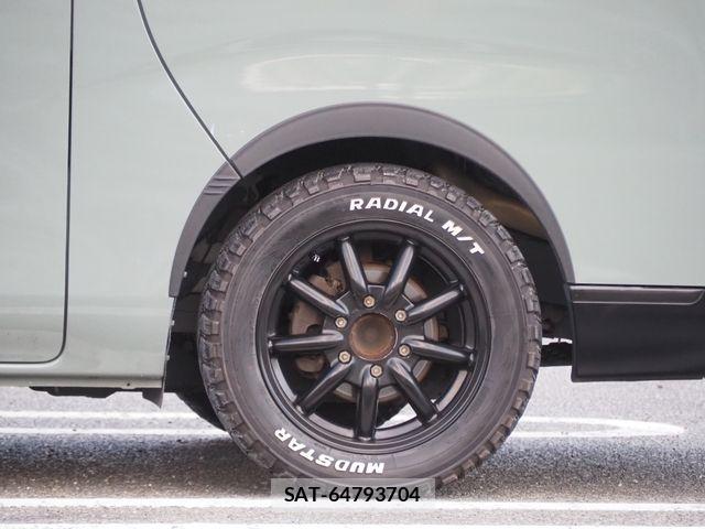 Nissan NV350 Caravan 2019-03 6910733-7