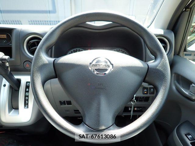 Nissan NV350 Caravan 2019-03 7021158-7