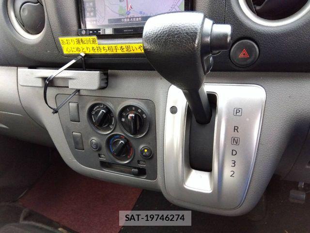 Nissan NV350 Caravan 2016-04 7223181-9