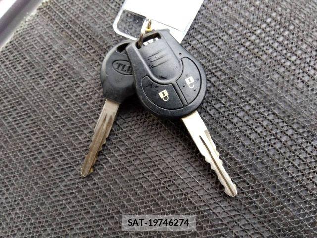 Nissan NV350 Caravan 2016-04 7223181-10