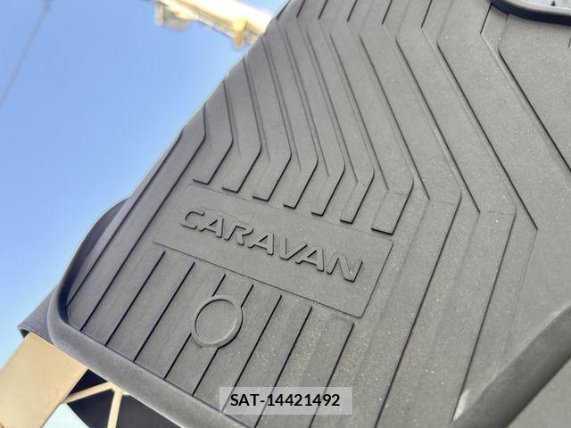 Nissan NV350 Caravan 2021-03 7223188-23