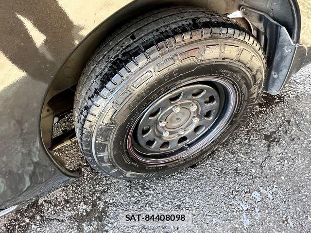 Nissan NV350 Caravan 2014-04 7223184-10