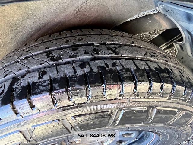 Nissan NV350 Caravan 2014-04 7223184-11