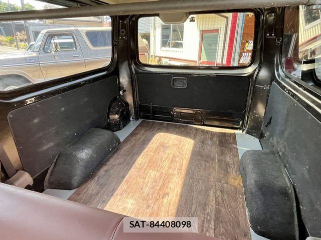 Nissan NV350 Caravan 2014-04 7223184-13