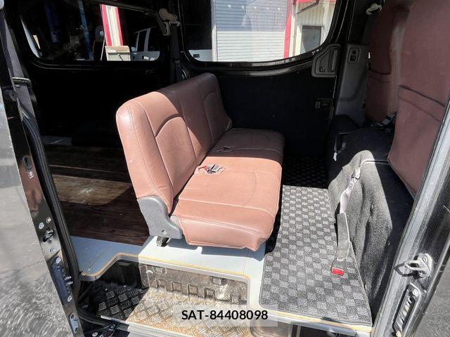 Nissan NV350 Caravan 2014-04 7223184-18