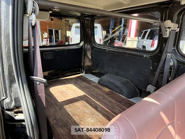 Nissan NV350 Caravan 2014-04 7223184-19