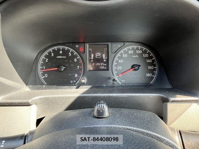 Nissan NV350 Caravan 2014-04 7223184-26