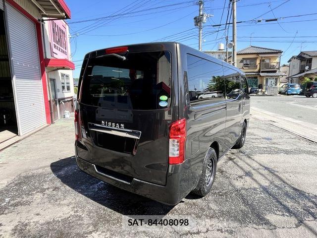 Nissan NV350 Caravan 2014-04 7223184-4