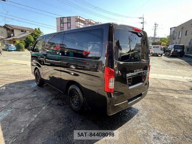 Nissan NV350 Caravan 2014-04 7223184-5