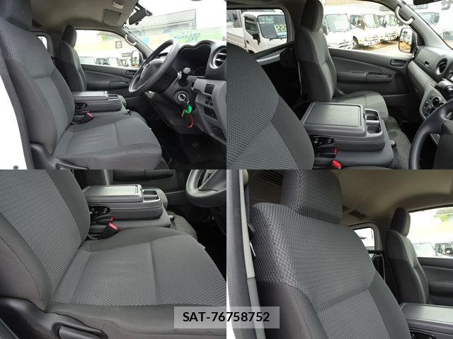 Nissan NV350 Caravan 2017-08 7251819-11
