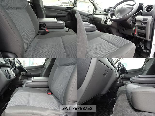 Nissan NV350 Caravan 2017-08 7251819-12