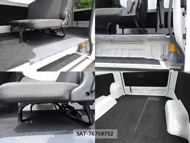 Nissan NV350 Caravan 2017-08 7251819-17