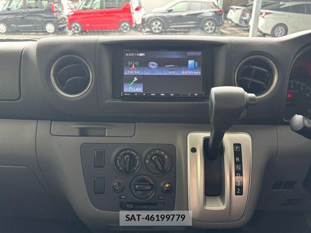 Nissan NV350 Caravan 2021-06 7272607-10
