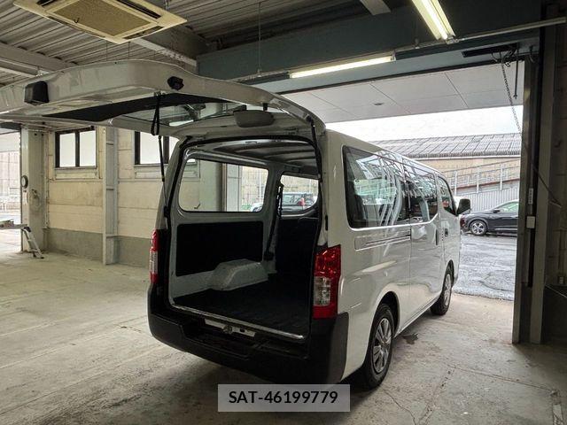 Nissan NV350 Caravan 2021-06 7272607-26