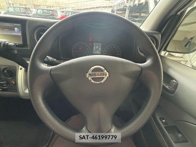 Nissan NV350 Caravan 2021-06 7272607-7