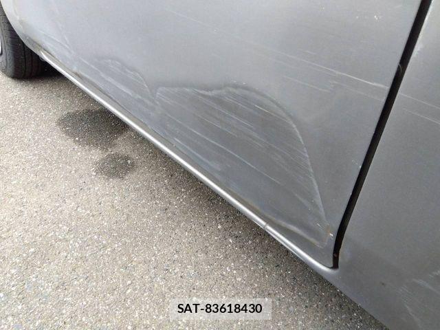 Nissan NV350 Caravan 2017-05 7359185-13