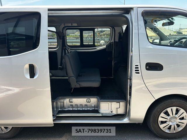 Nissan NV350 Caravan 2021-03 7329097-14