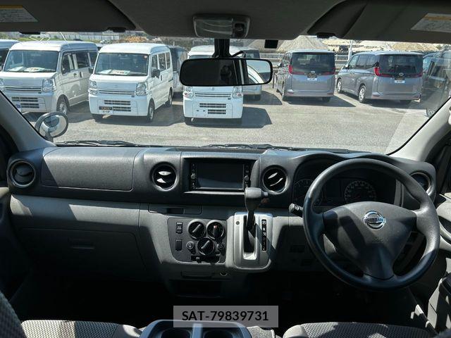 Nissan NV350 Caravan 2021-03 7329097-1