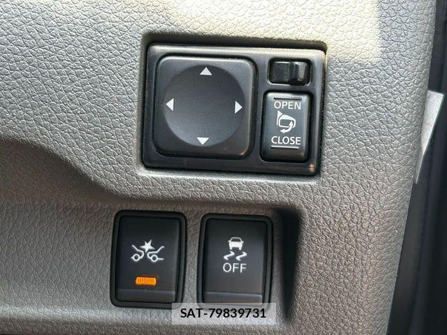 Nissan NV350 Caravan 2021-03 7329097-23