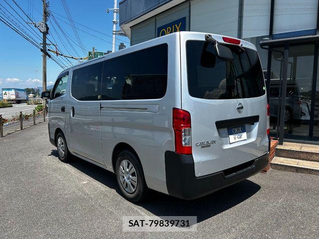 Nissan NV350 Caravan 2021-03 7329097-28