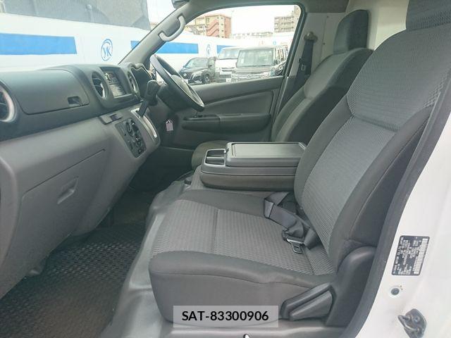 Nissan NV350 Caravan 2020-08 8101012-10